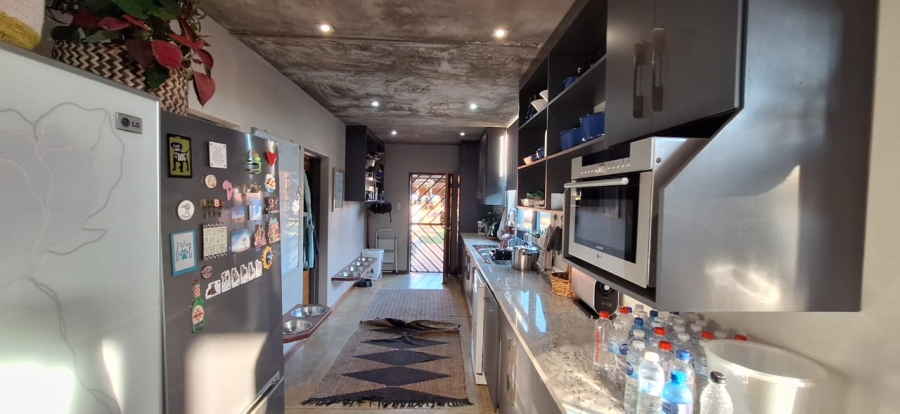 5 Bedroom Property for Sale in Koster North West